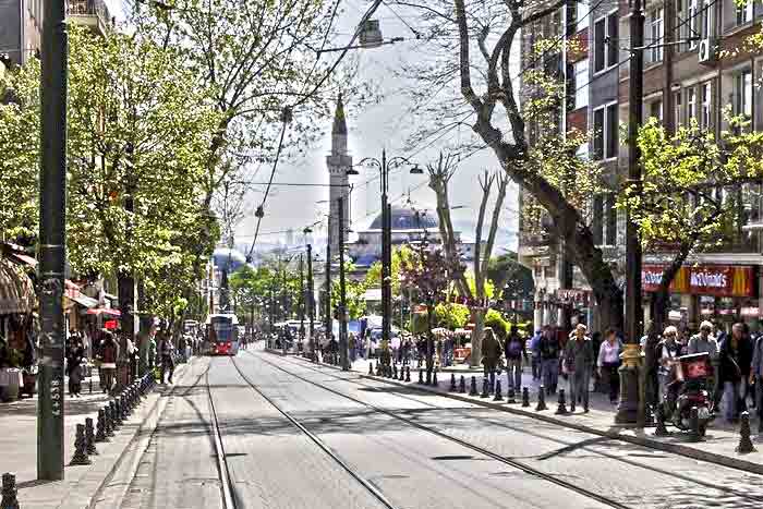 Daily Istanbul Tour, Walking Tours Istanbul, Istanbul Divan road Mese